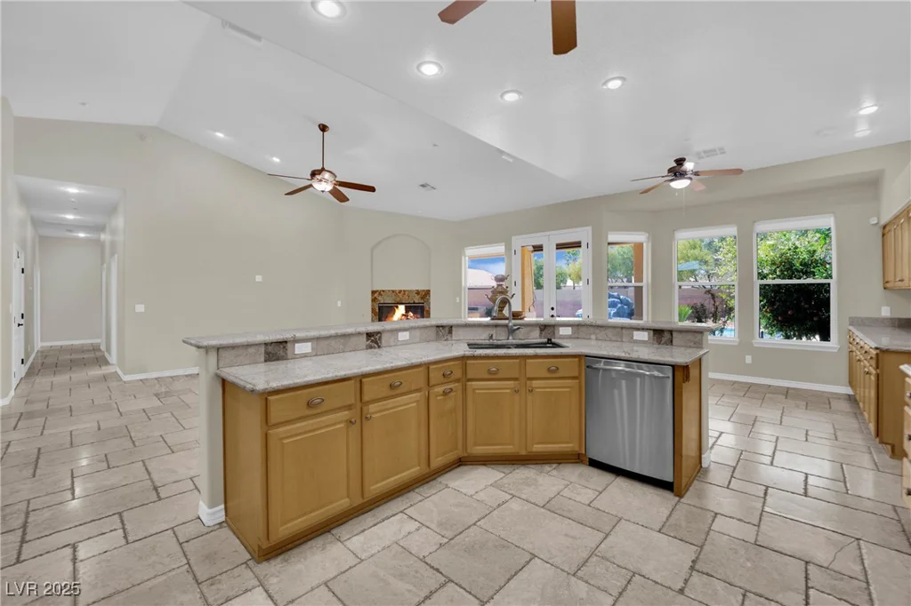 8945 Tenaya, Las Vegas, NV 89113