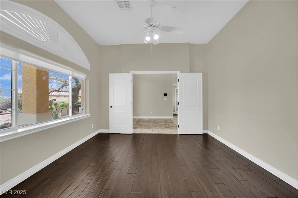 8945 Tenaya, Las Vegas, NV 89113