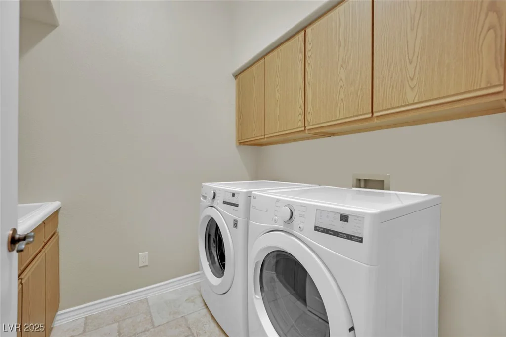 8945 Tenaya, Las Vegas, NV 89113