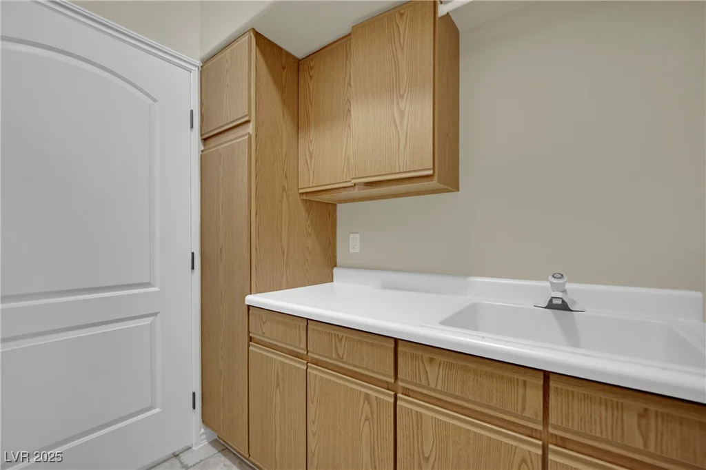 8945 Tenaya, Las Vegas, NV 89113