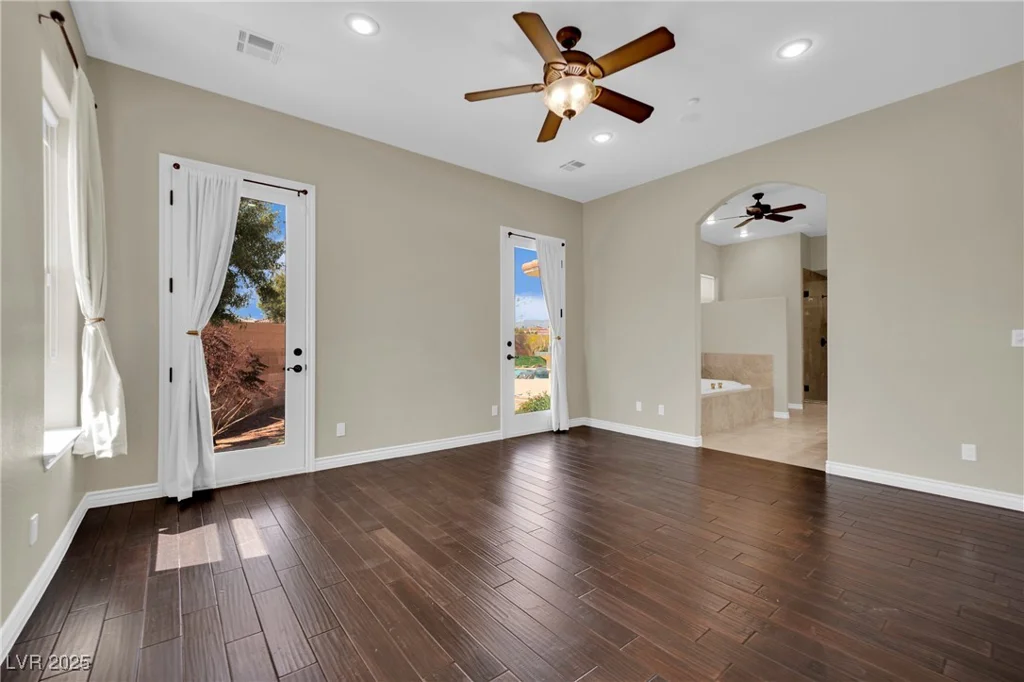 8945 Tenaya, Las Vegas, NV 89113
