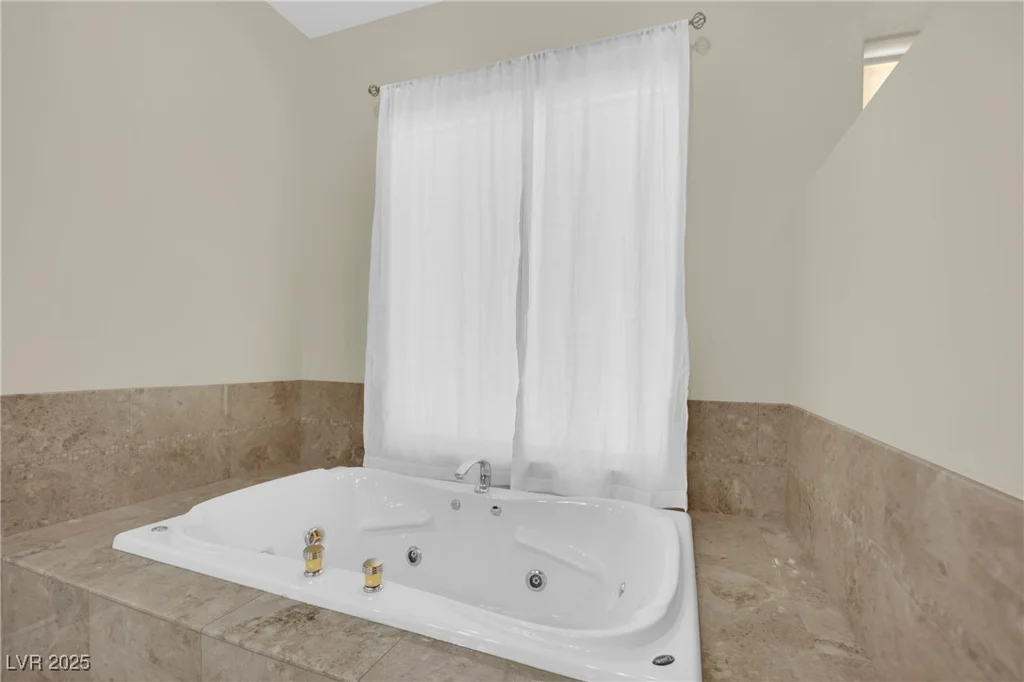 8945 Tenaya, Las Vegas, NV 89113