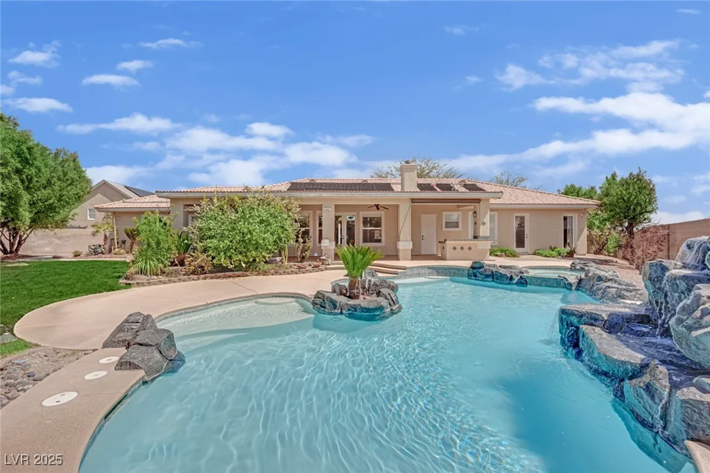 8945 Tenaya, Las Vegas, NV 89113