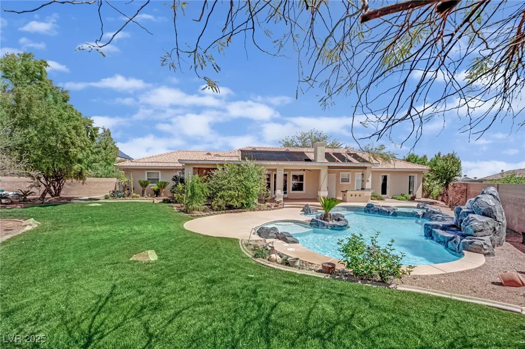 8945 Tenaya, Las Vegas, NV 89113