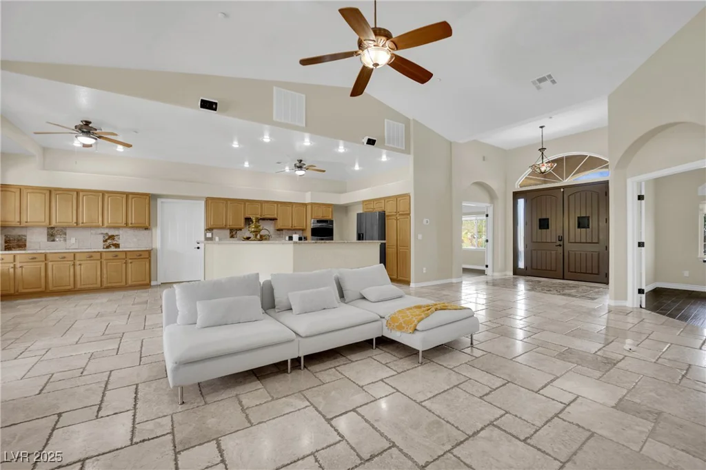 8945 Tenaya, Las Vegas, NV 89113