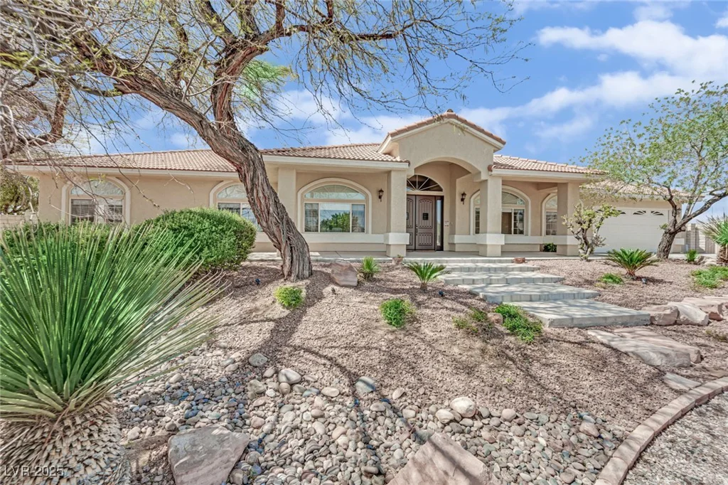 8945 Tenaya, Las Vegas, NV 89113