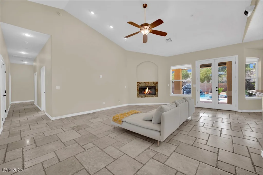 8945 Tenaya, Las Vegas, NV 89113