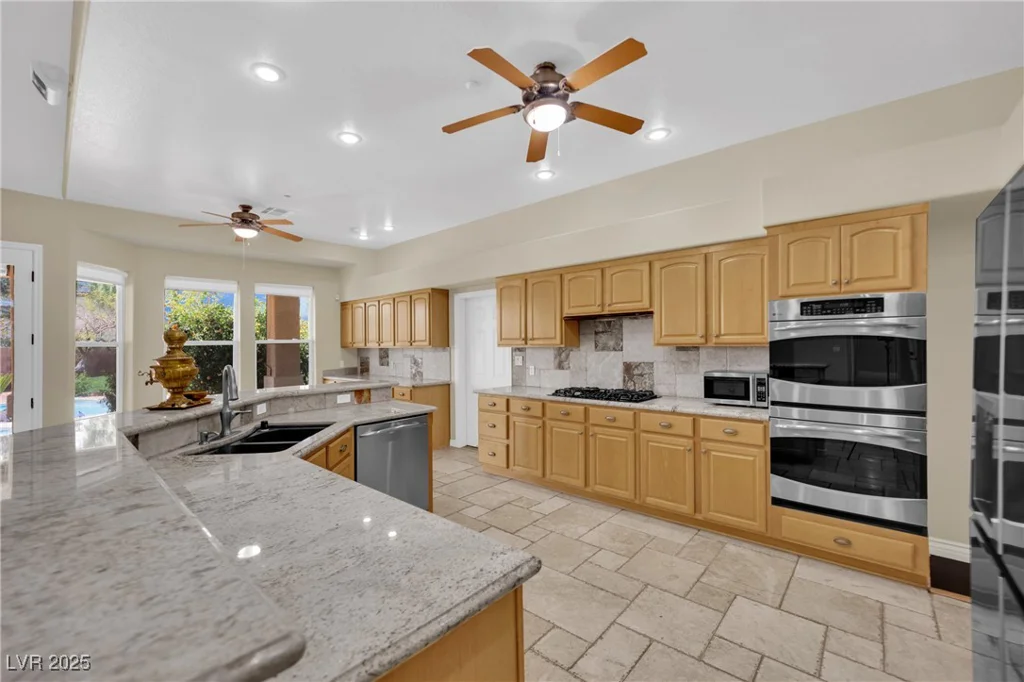 8945 Tenaya, Las Vegas, NV 89113