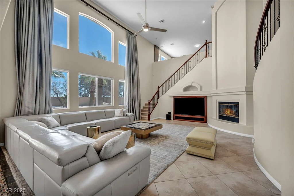 9504 Empire Rock, Las Vegas, NV 89143