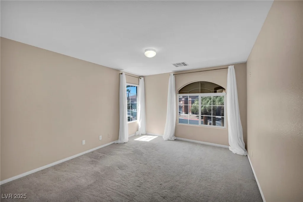 9504 Empire Rock, Las Vegas, NV 89143