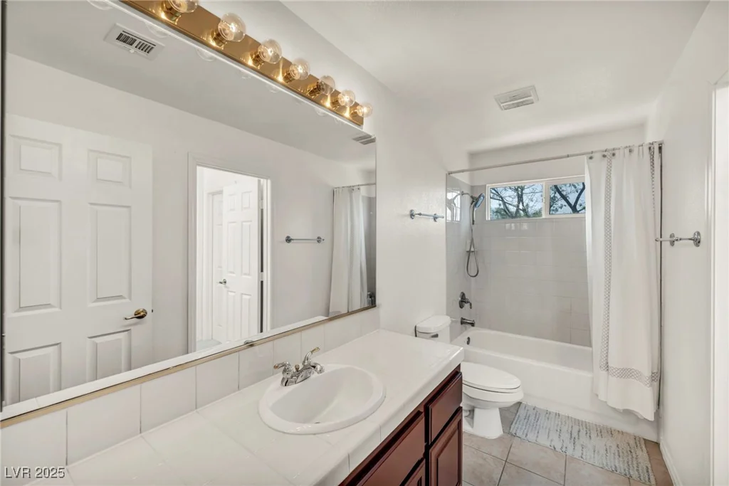 9504 Empire Rock, Las Vegas, NV 89143