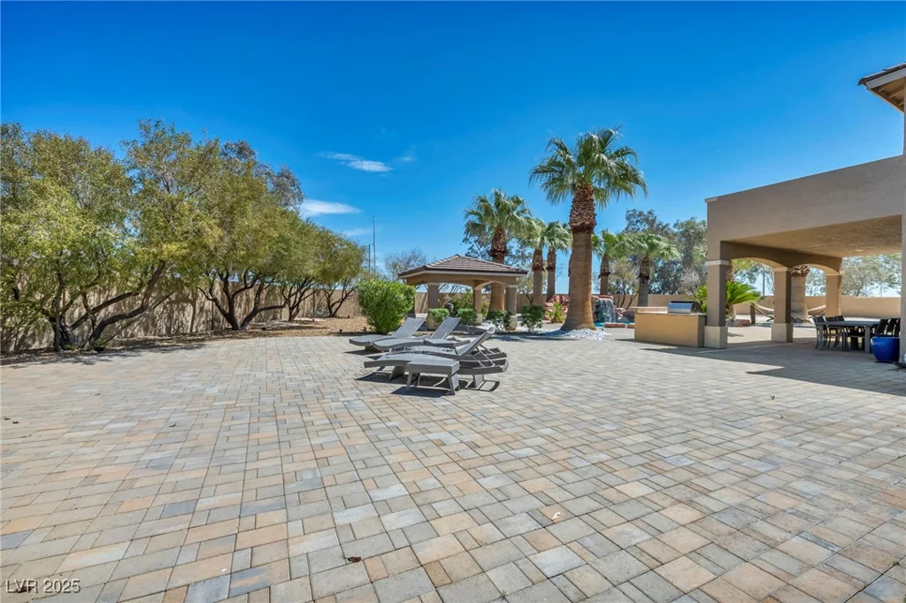 9504 Empire Rock, Las Vegas, NV 89143