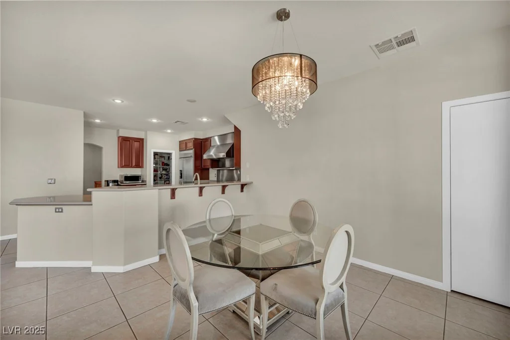 9504 Empire Rock, Las Vegas, NV 89143