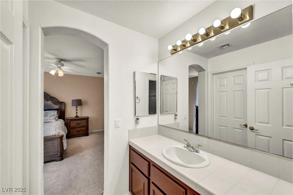 9504 Empire Rock, Las Vegas, NV 89143