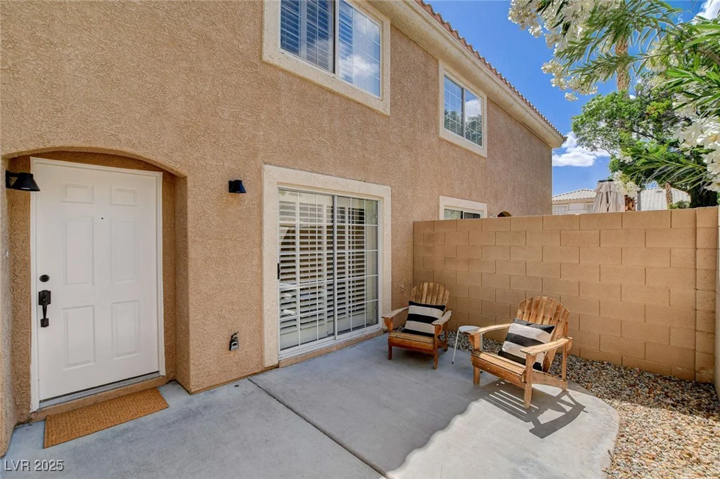 9655 Lame Horse, Las Vegas, NV 89123