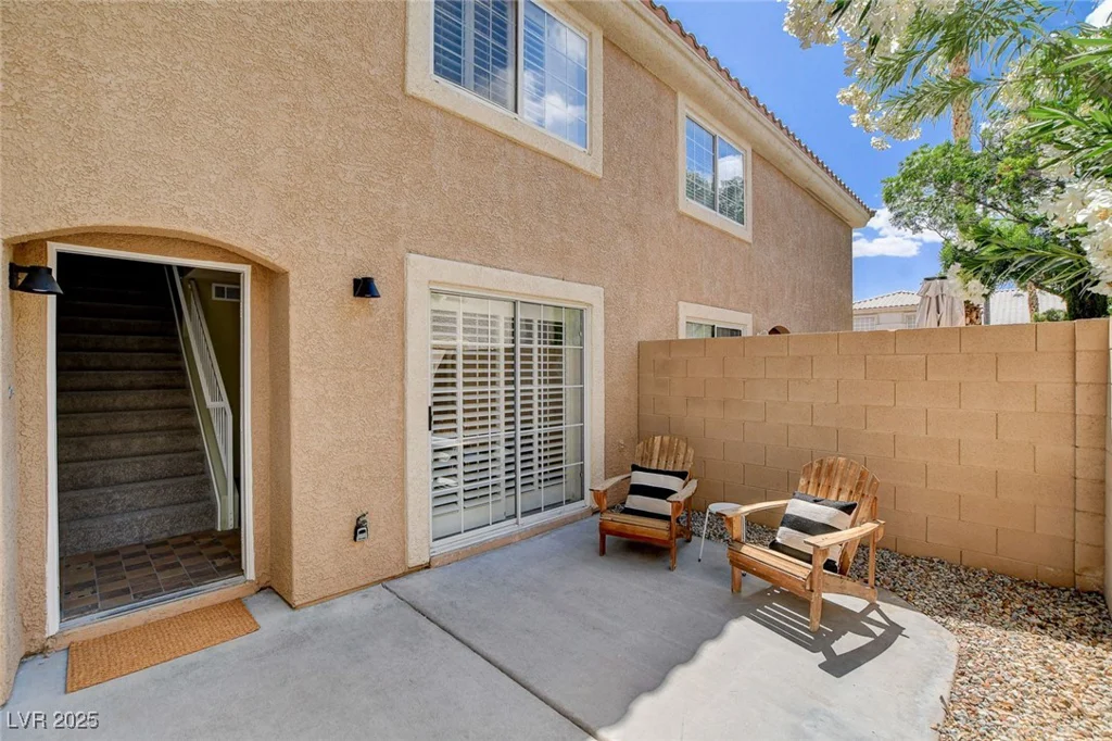 9655 Lame Horse, Las Vegas, NV 89123