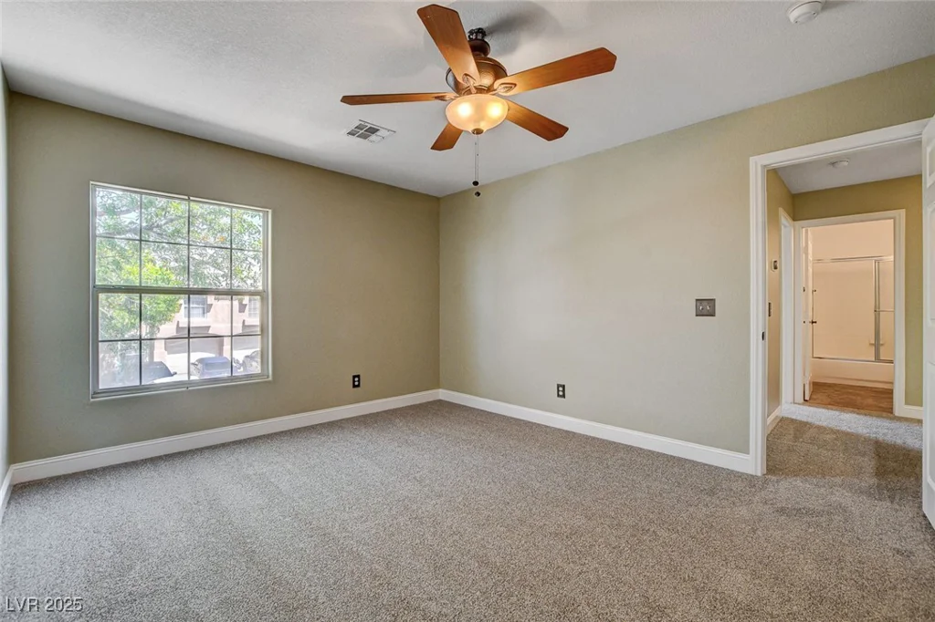 9655 Lame Horse, Las Vegas, NV 89123