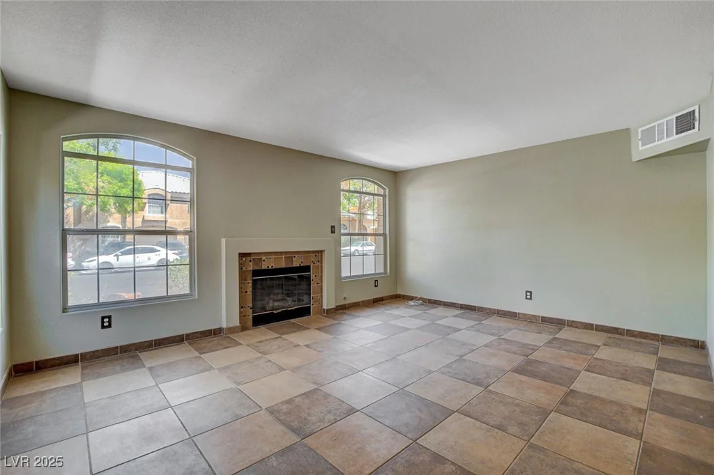9655 Lame Horse, Las Vegas, NV 89123