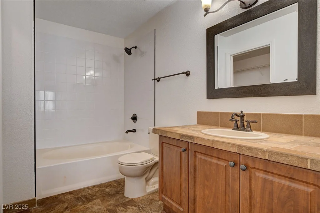 9655 Lame Horse, Las Vegas, NV 89123