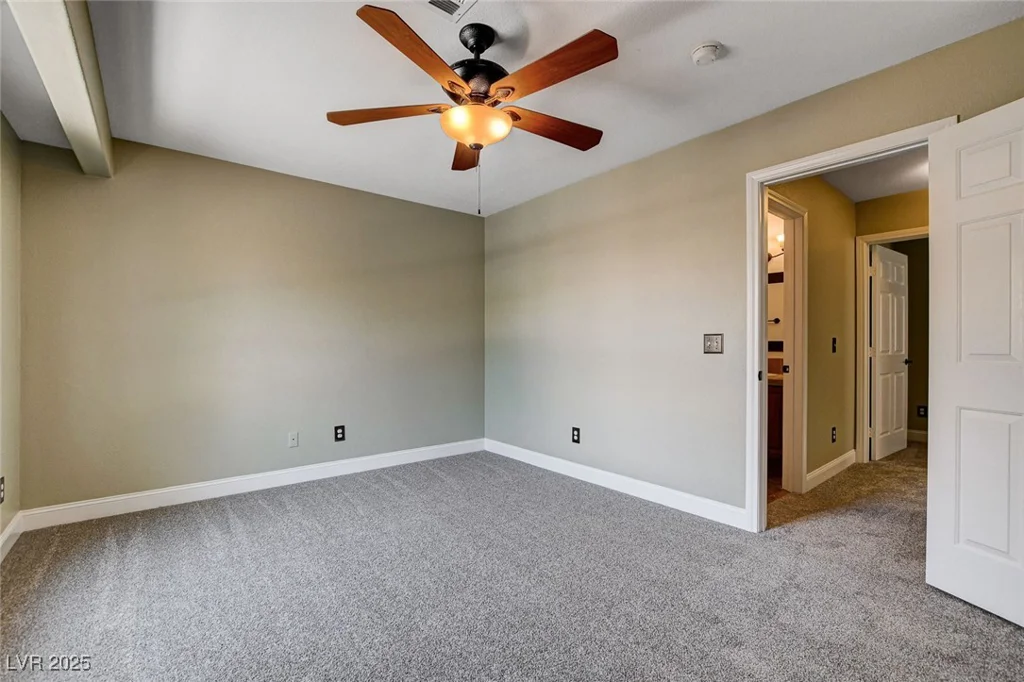 9655 Lame Horse, Las Vegas, NV 89123