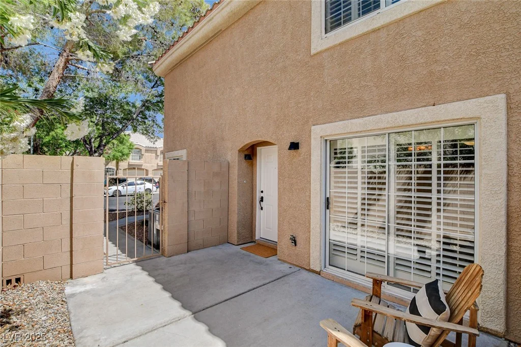 9655 Lame Horse, Las Vegas, NV 89123