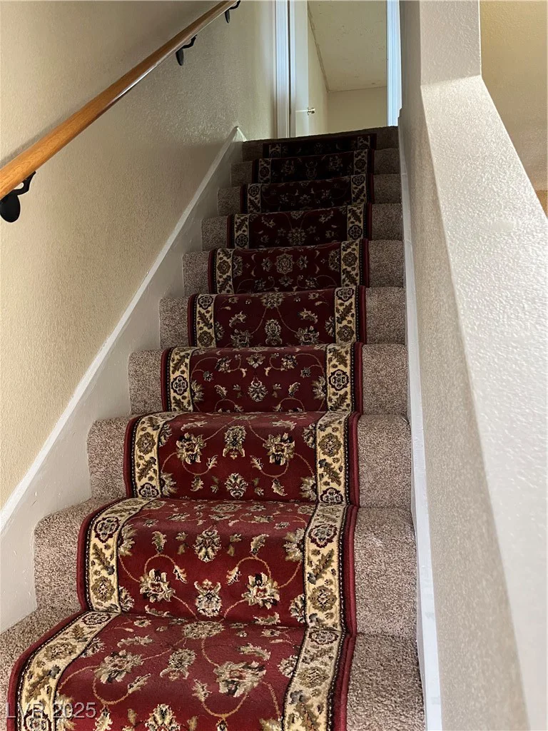 158 Greenbriar Townhouse, Las Vegas, NV 89121
