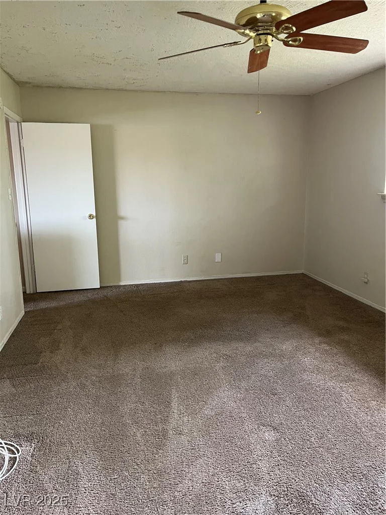 158 Greenbriar Townhouse, Las Vegas, NV 89121