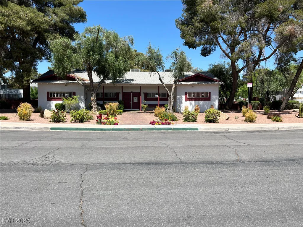158 Greenbriar Townhouse, Las Vegas, NV 89121