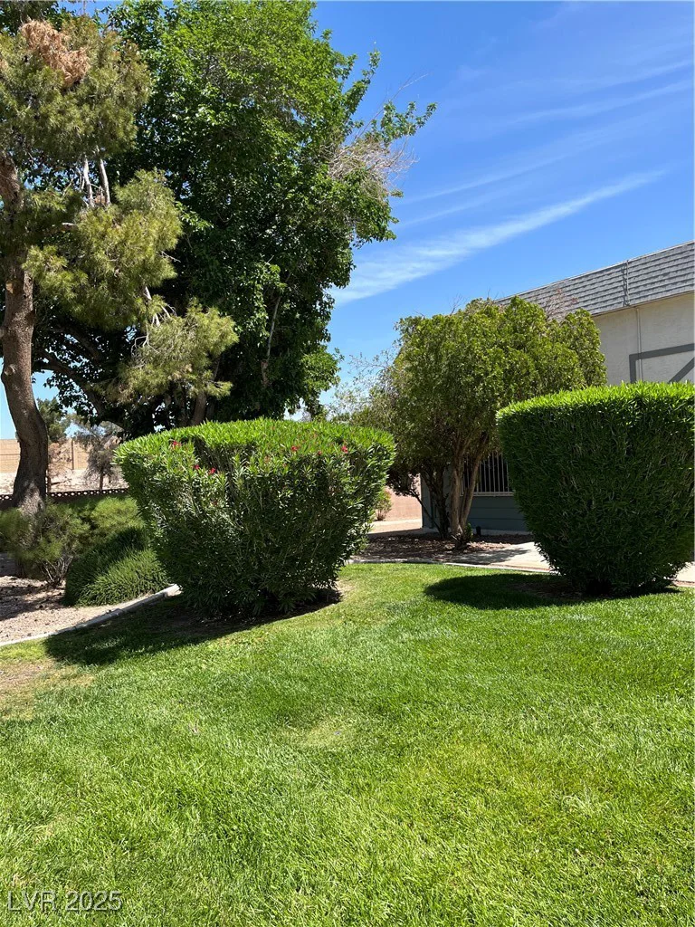 158 Greenbriar Townhouse, Las Vegas, NV 89121