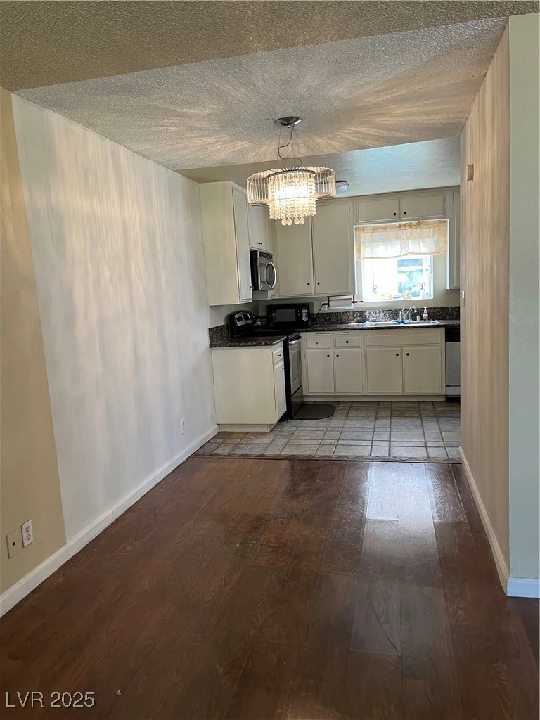 158 Greenbriar Townhouse, Las Vegas, NV 89121
