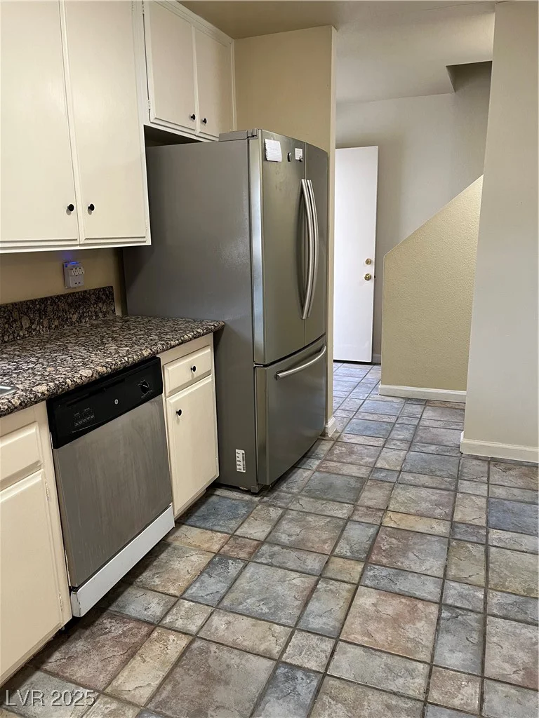 158 Greenbriar Townhouse, Las Vegas, NV 89121