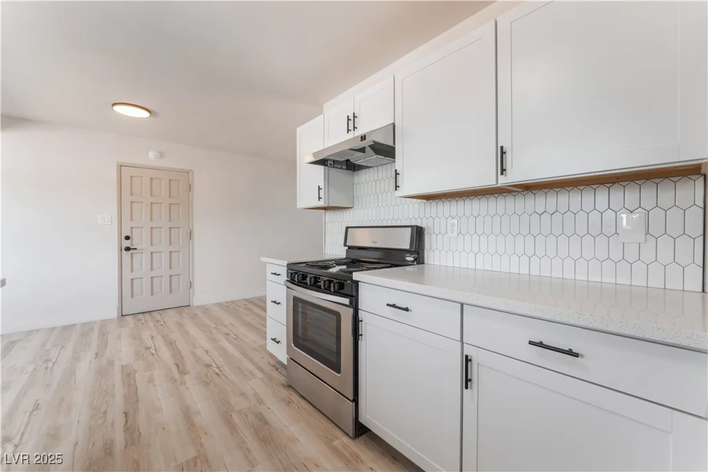 1202 Arrowhead, Las Vegas, NV 89106