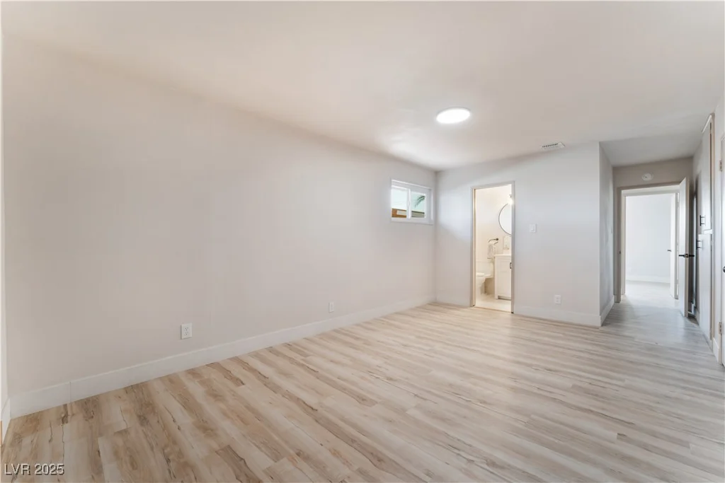 1202 Arrowhead, Las Vegas, NV 89106
