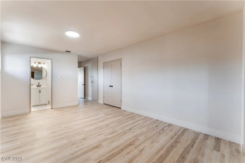 1202 Arrowhead, Las Vegas, NV 89106