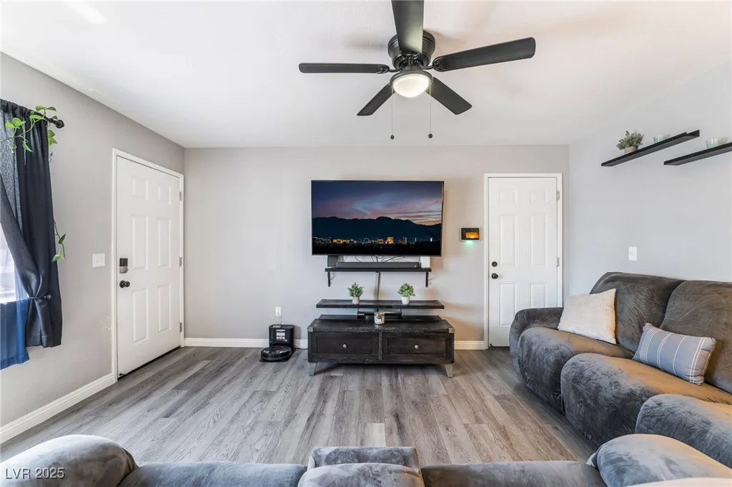 4786 San Rafael, Las Vegas, NV 89120