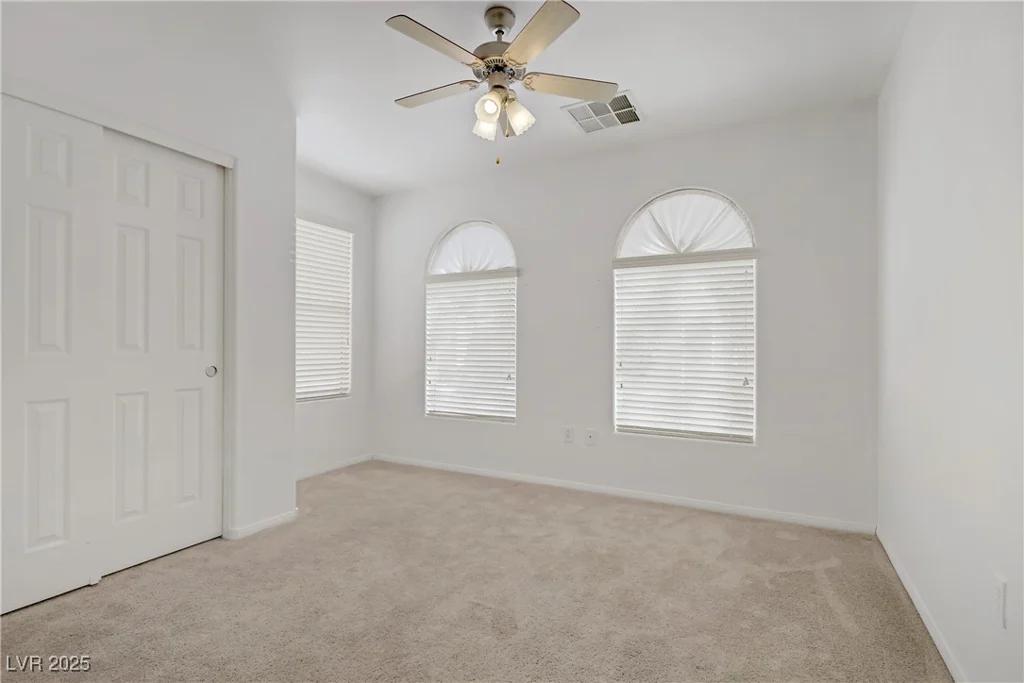 4972 Groveland, Las Vegas, NV 89139