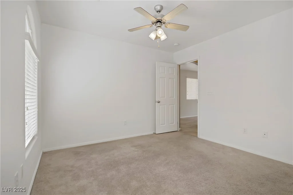 4972 Groveland, Las Vegas, NV 89139
