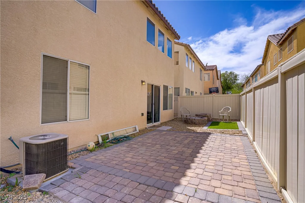 4972 Groveland, Las Vegas, NV 89139