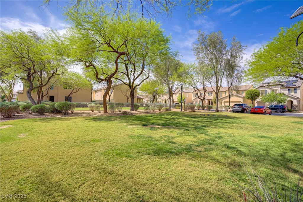 4972 Groveland, Las Vegas, NV 89139