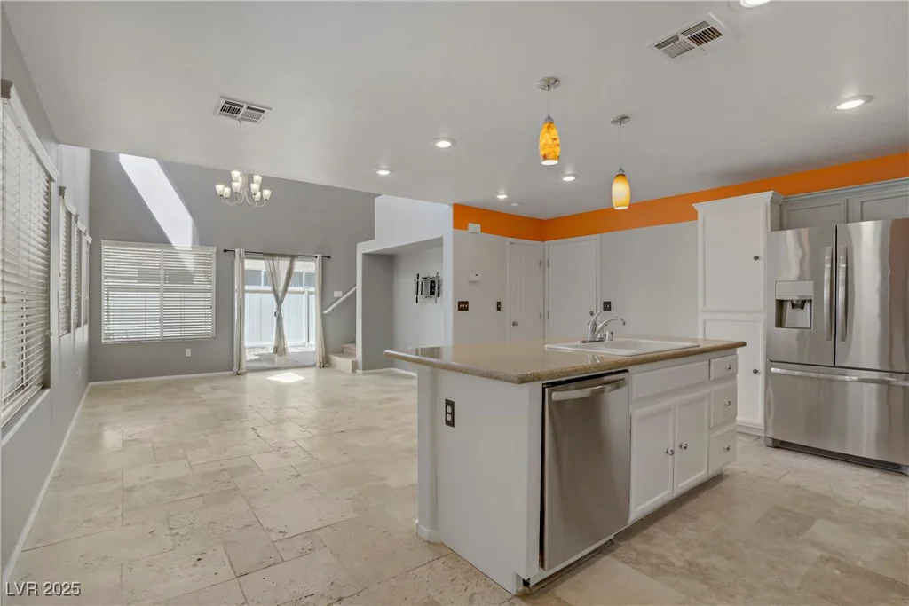 4972 Groveland, Las Vegas, NV 89139