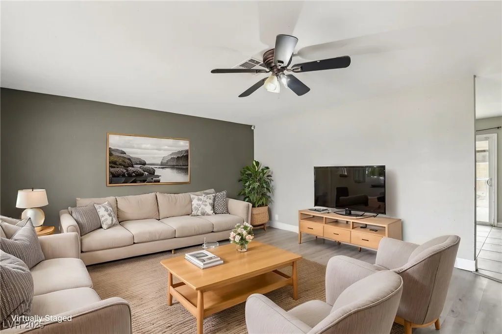 3701 Guinevere, Las Vegas, NV 89110
