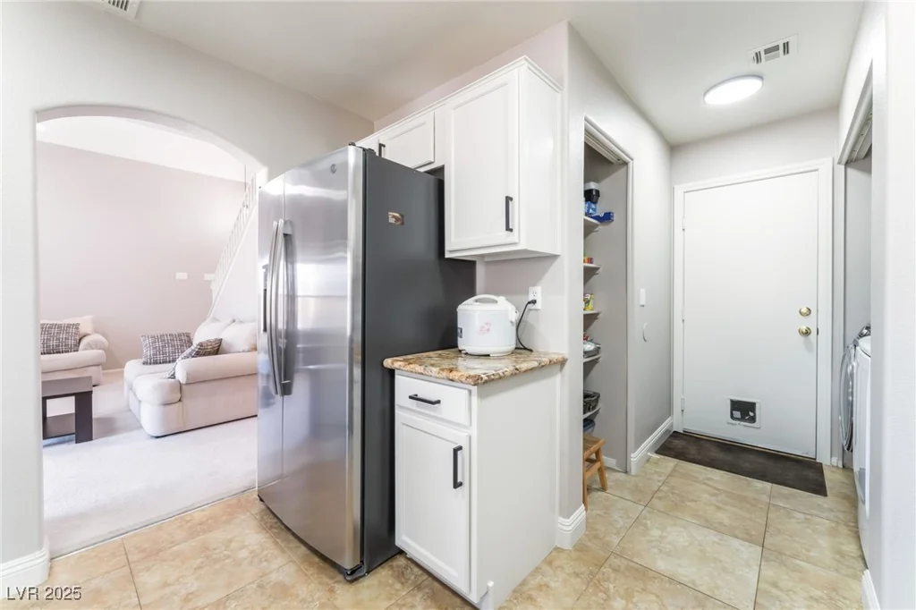 4708 Grand Rock, North Las Vegas, NV 89081