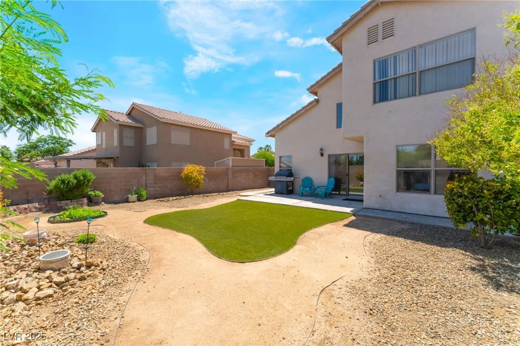 4708 Grand Rock, North Las Vegas, NV 89081