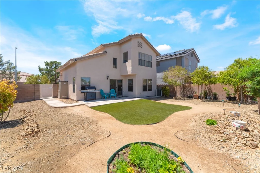 4708 Grand Rock, North Las Vegas, NV 89081