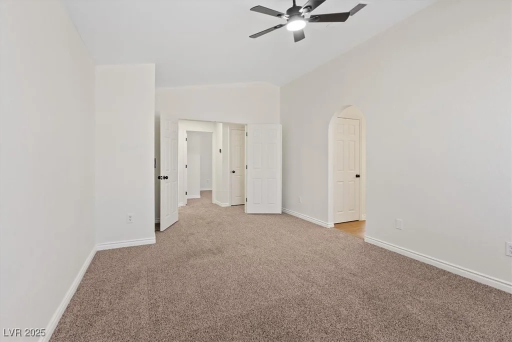 2505 Goldenmoon, Las Vegas, NV 89108