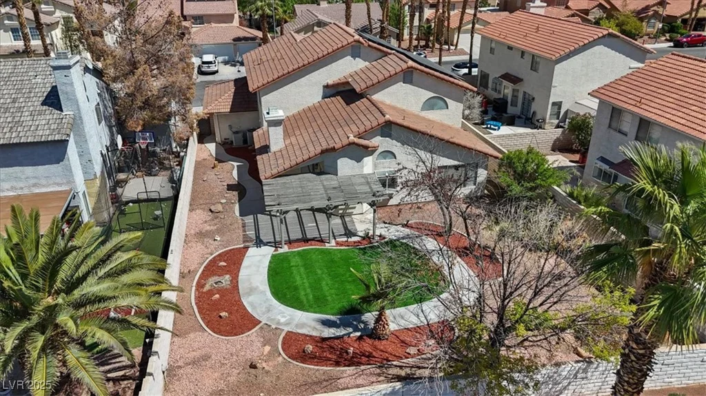 2505 Goldenmoon, Las Vegas, NV 89108