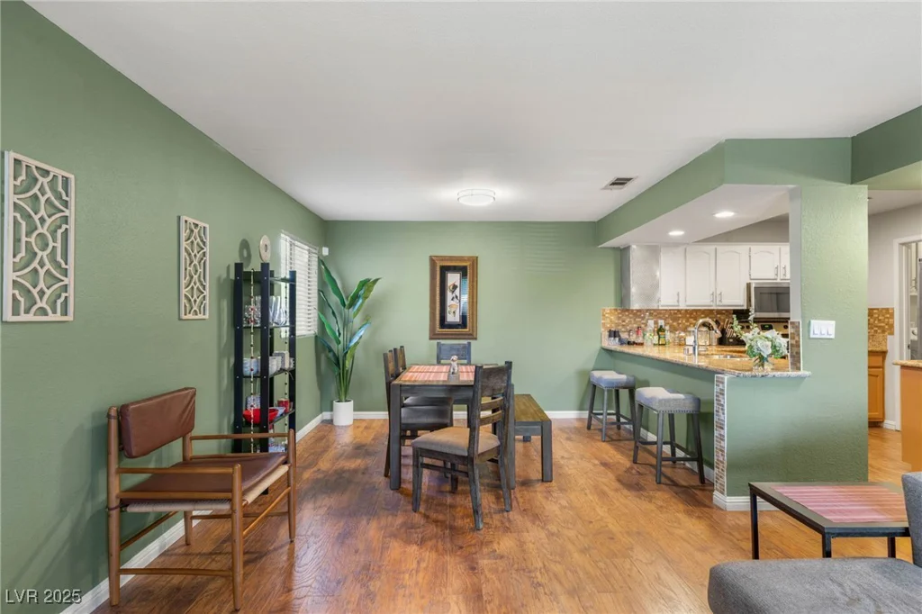 6750 Del Rey, Las Vegas, NV 89146