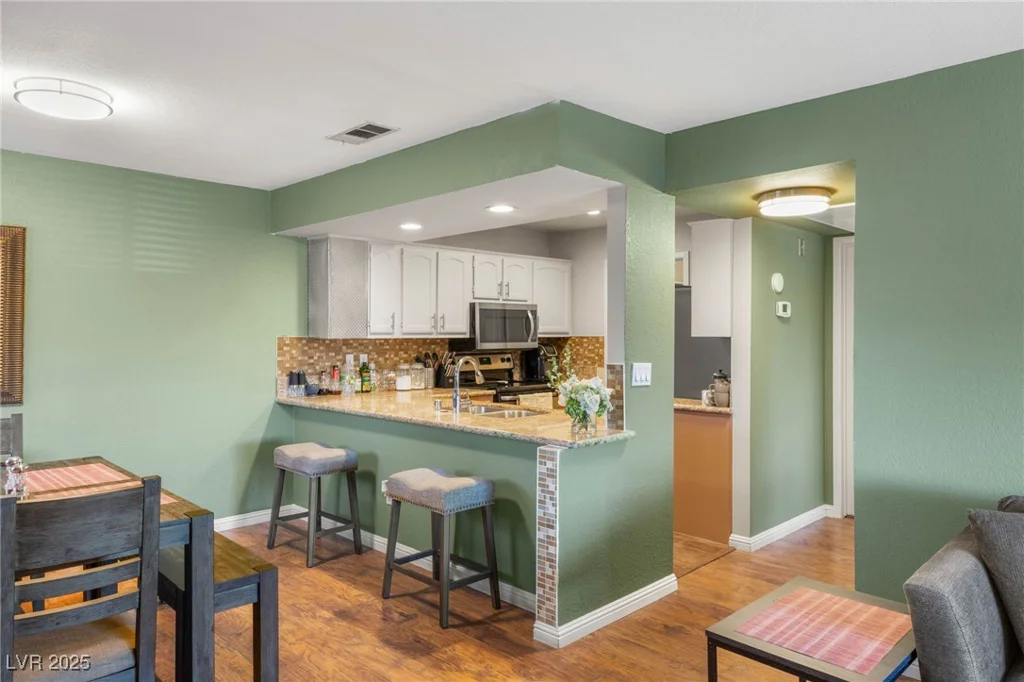 6750 Del Rey, Las Vegas, NV 89146