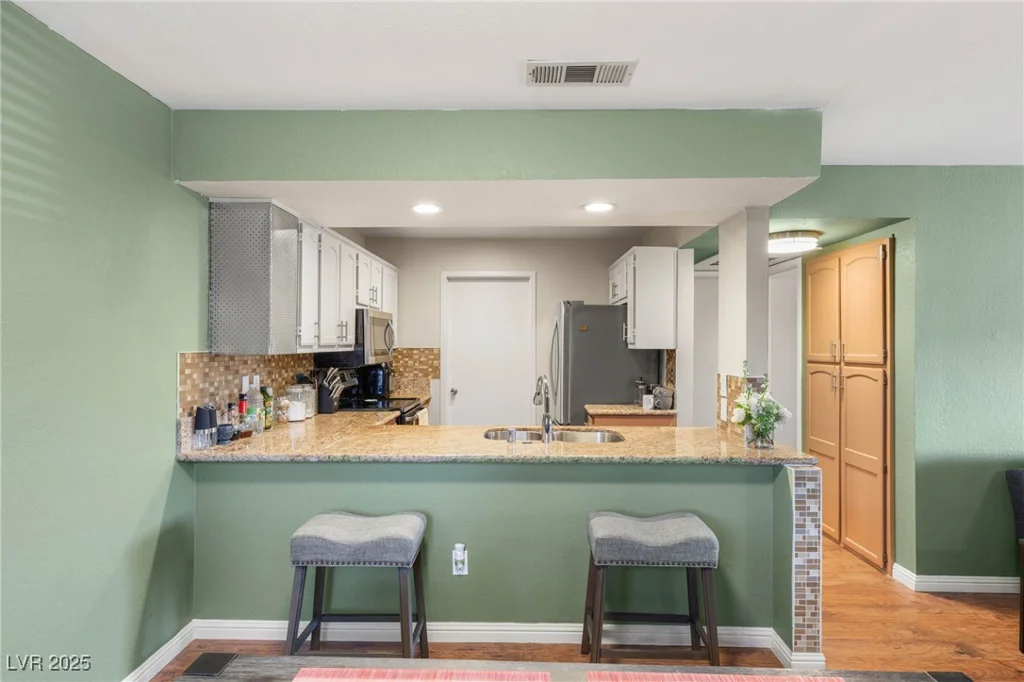 6750 Del Rey, Las Vegas, NV 89146