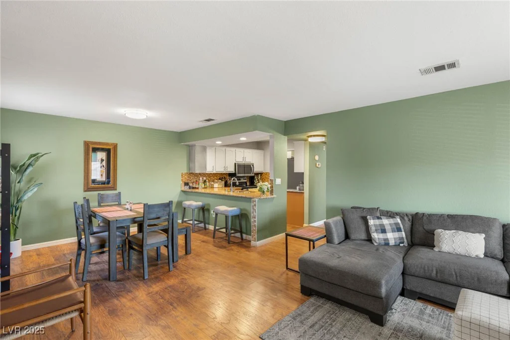 6750 Del Rey, Las Vegas, NV 89146